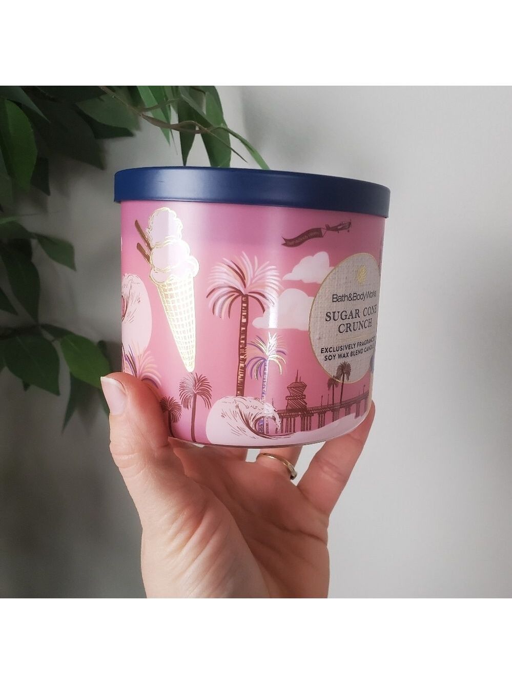 Bath and Body Works BBW Sugar Cone Crunch 3 Wick Candle NEW - Picture 2 of 7